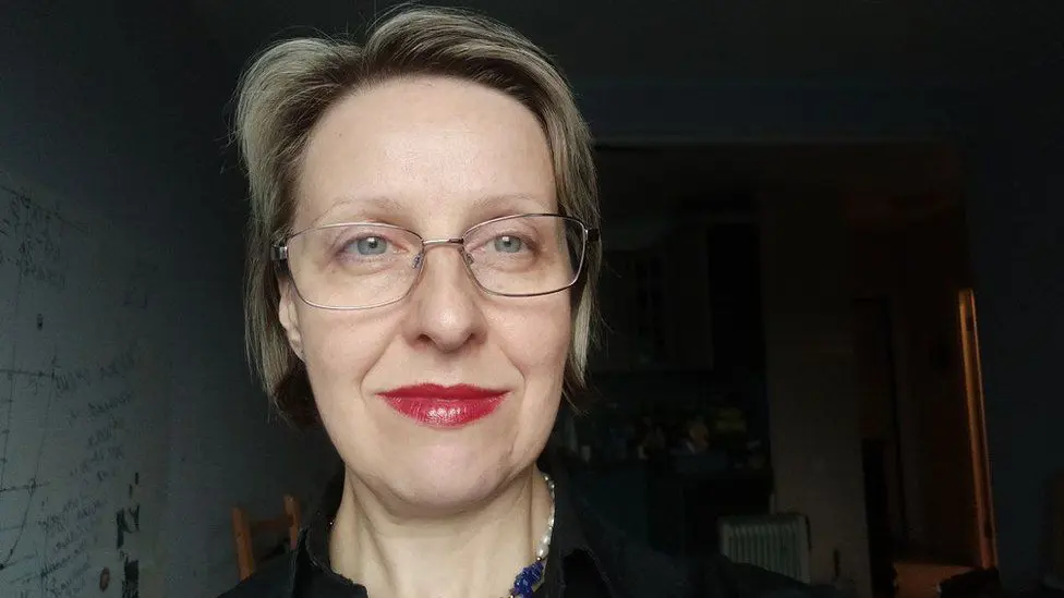 Учительница Татьяна Червенко утверждает, что ее уволили из-за доносов на нее