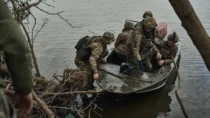 Война в Украине: морские пехотинцы закрепились на берегу реки, но линии фронта почти не двигаются
