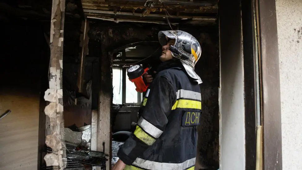 Дом, поврежденный российским обстрелом в августе в Тарасовке, Украина