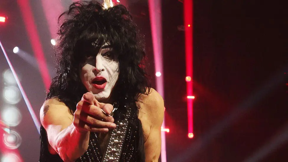 Kiss станут «бессмертными» благодаря технологии аватаров Abba 2 Пол Стэнли: «Нам очень интересно сделать следующий шаг и увидеть увековечение KISS. Я имею в виду, что мы потратили 50 лет на то, чтобы довести его до этого момента».
