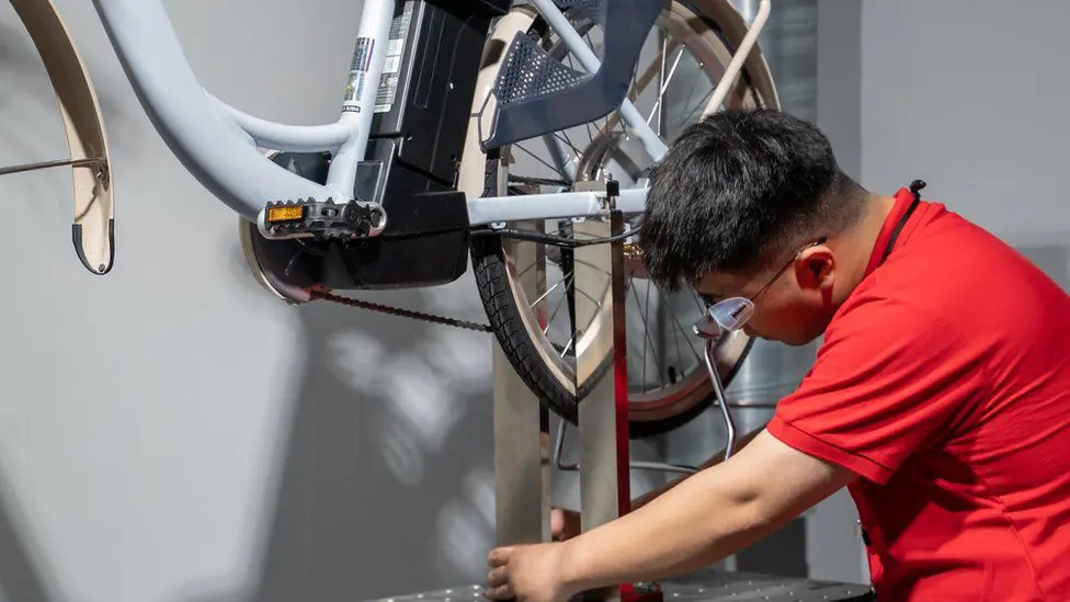Правительства вводят более высокие стандарты безопасности для электронных велосипедов