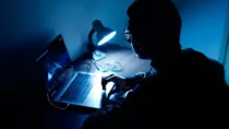 Закройте отвратительный сайт с видео о смерти, говорят семьи, поскольку Ofcom получает новые полномочия
