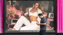 Victoria’s Secret закрывает свой сайт в США после «инцидента безопасности»