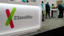Фирма по тестированию ДНК 23andMe, которая борется за выкуп за 256 млн долларов