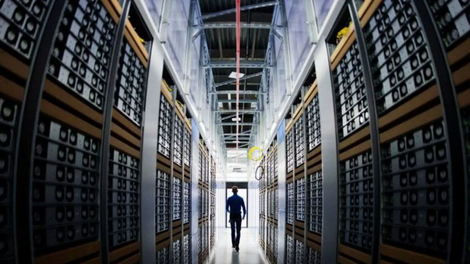 В пострадавшей от засухи Мексике процветает жажда центров обработки данных 3 В дата-центрах установлены тысячи серверов, которым требуется постоянное охлаждение