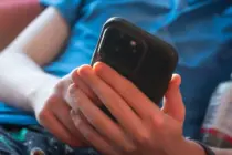 Meta удаляет рекламу в Facebook, вербующую клиентов для судебных исков, связанных с зависимостью от социальных сетей