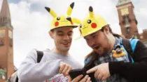 10 лет Pokémon Go, и миллионы всё ещё пытаются поймать их всех.